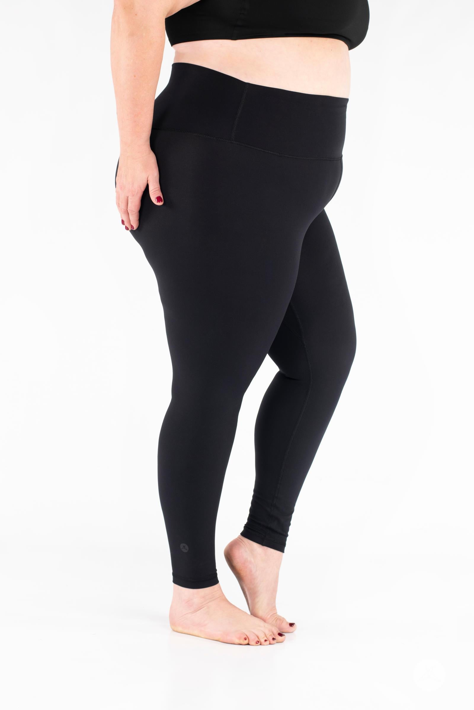 Black Compressive Leggings with Pockets That Don't Roll Down